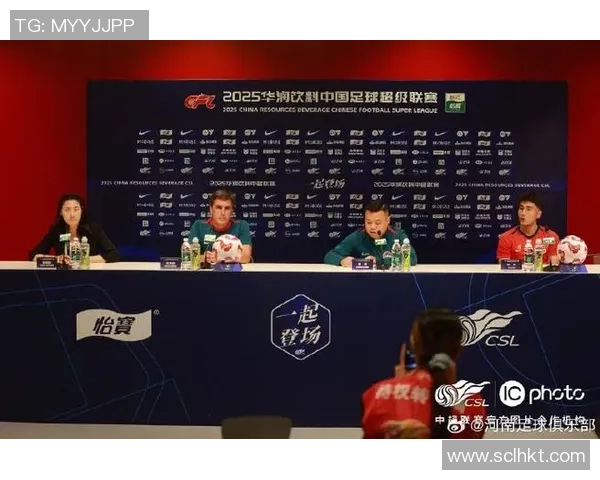 重庆足球队反击战术解析与深度剖析展现球队独特魅力与实力