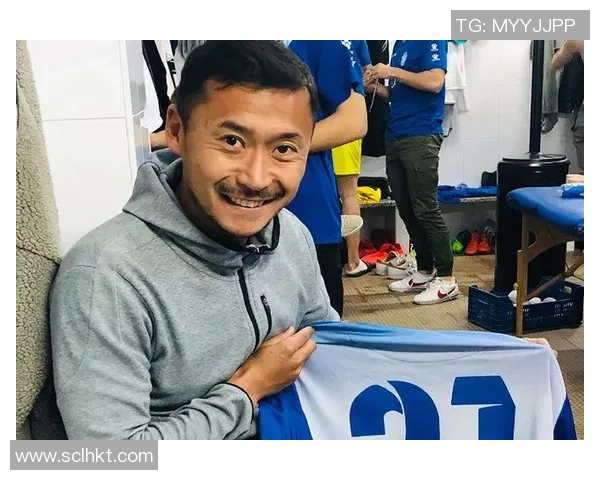 足球明星高雷雷的传奇人生与球场背后的故事揭秘