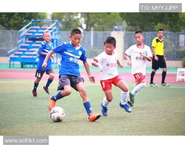 顶级足球明星的品行与职业道德对青少年球员的影响与启示