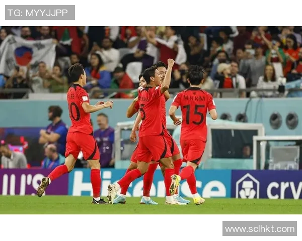 黄静的足球人生探索：从草根到巅峰的深度对话与启示