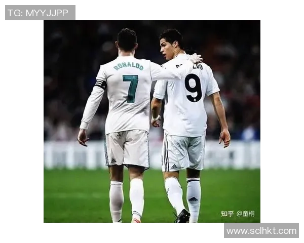 足球明星如何在职业生涯中实现自我转型与社会责任的双重改变 足球明星如何在职业生涯中实现自我转型与社会责任的双重改变